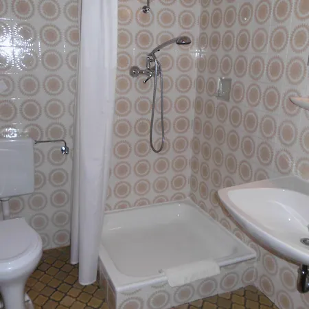 בית הארחה Finken