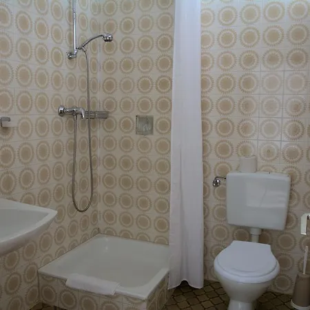 Finken 3* אופנאו